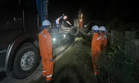 Trên 1,3 triệu khách hàng của EVNNPC đã được cấp điện trở lại sau bão số 5