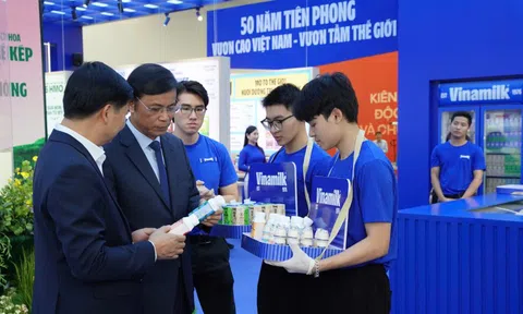 Vinamilk tái hiện hành trình đến với thương hiệu sữa tiềm năng nhất thế giới tại Triển lãm thành tựu đất nước