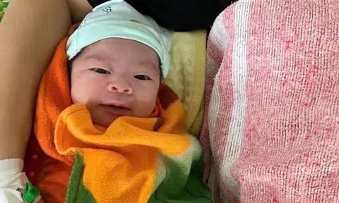 Quảng Trị: Bé sơ sinh chào đời với dây rốn quấn 6 vòng quanh cổ