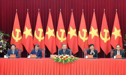 Tổng Bí thư tiếp lãnh đạo các chính đảng trên thế giới đến dự lễ A80