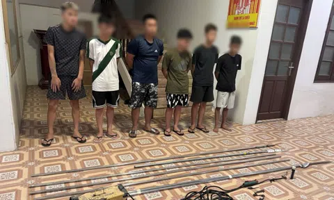 Bắt khẩn cấp 11 thanh thiếu niên chuẩn bị hung khí hỗn chiến