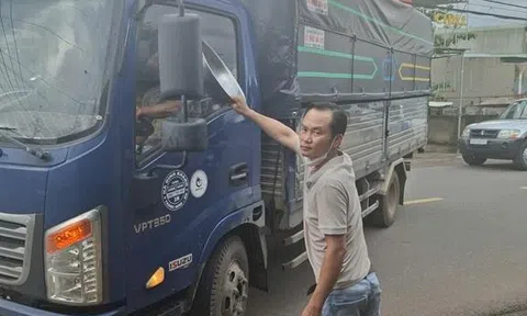 Dùng dao và ô tô gây rối, nhóm đối tượng bị bắt