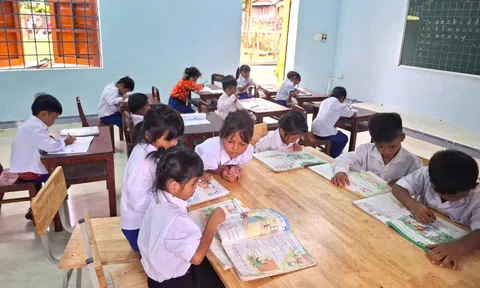 Thầy trò vùng cao Quảng Trị vượt khó khăn, sẵn sàng cho năm học mới