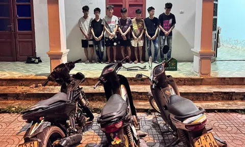 Bắt nhóm "trẻ trâu" mang kiếm và vỏ chai bia ném vào nhà dân, quay clip đưa lên mạng