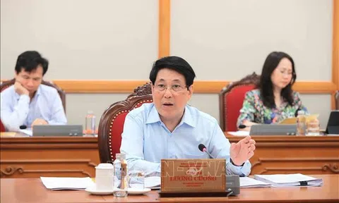 Bộ Chính trị làm việc với 6 Ban Thường vụ Tỉnh ủy