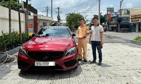 Xử phạt tài xế Mercedes lạng lách, tạt đầu để "dằn mặt" xe khác do không cho vượt