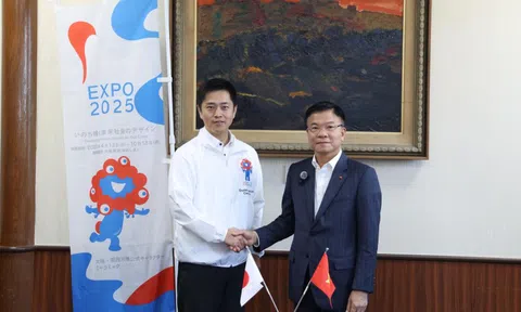 Phó Thủ tướng Lê Thành Long mời Thống đốc Osaka dự Diễn đàn hợp tác địa phương Việt - Nhật