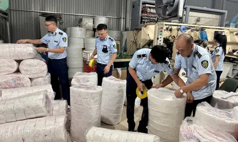 Phát hiện cơ sở sản xuất, kinh doanh bỉm trẻ em giả mạo nhãn hiệu nổi tiếng