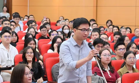 Hai chuyên ngành bác sĩ nội trú "cháy" chỉ tiêu có được miễn học phí?