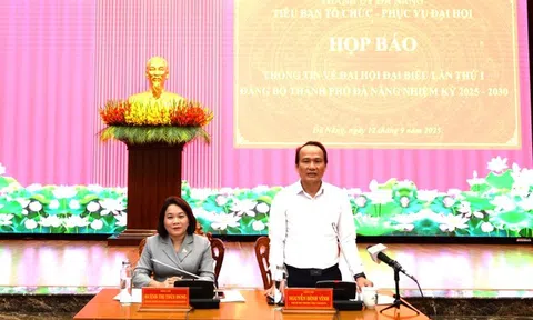 Đại hội Đảng bộ Đà Nẵng lần thứ nhất không nhận hoa chúc mừng