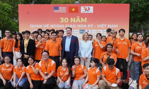 Giao lưu hữu nghị Việt Nam-Hoa Kỳ tại Cần Thơ