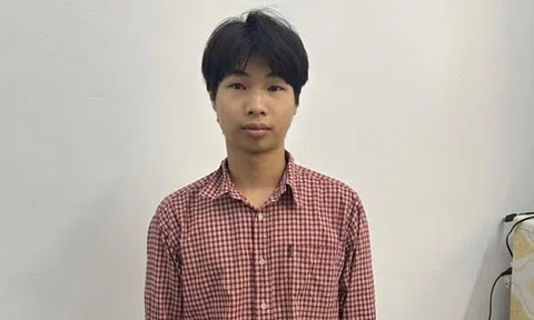 Bắt thanh niên rao bán mô hình nhưng giao gạch cho khách