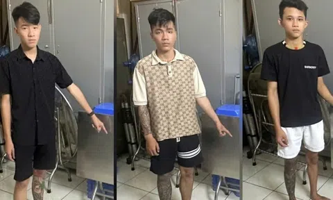 Bắt khẩn cấp 3 thanh niên giật bàn cúng cô hồn trước cửa hàng PNJ