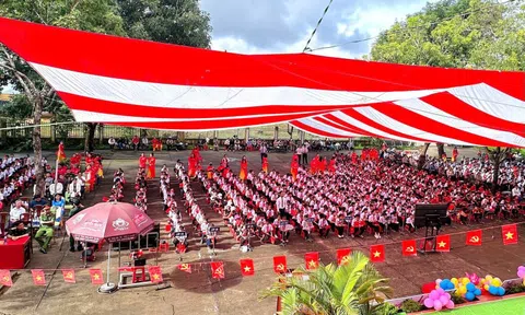 Nghị quyết 71 – Kỳ vọng mới cho ngôi trường vùng biên