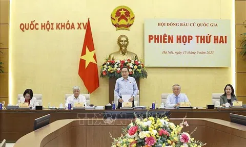 Chủ tịch Quốc hội Trần Thanh Mẫn chủ trì Phiên họp thứ hai Hội đồng Bầu cử quốc gia