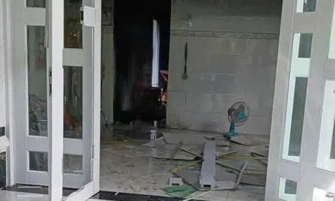 Điều tra vụ chồng cũ đâm vợ rồi tự thiêu