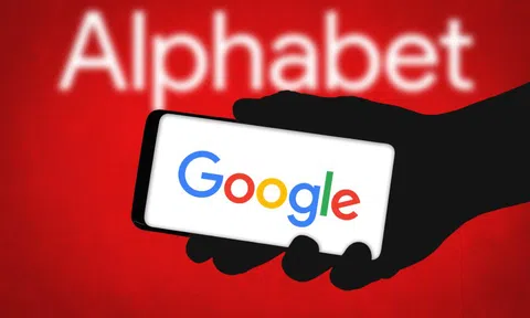 Công ty mẹ của Google gia nhập 'câu lạc bộ' 3.000 tỷ USD