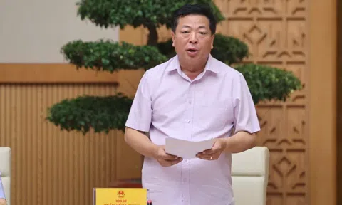 Bộ trưởng Bộ Xây dựng: Bám sát tiến độ, nỗ lực thông toàn tuyến 3.000 km cao tốc vào 19/12