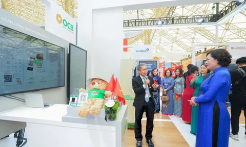 Ngân hàng OCB nổi bật tại Triển lãm Thành tựu đất nước