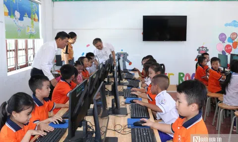 Vụ hàng trăm trẻ chưa đến lớp: Tạm dừng sáp nhập, ấn định thời gian đến trường