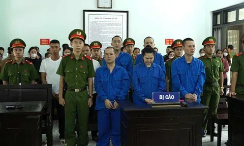 "Mở tiệc" ma túy trong quán karaoke, 7 bị cáo nhận kết đắng