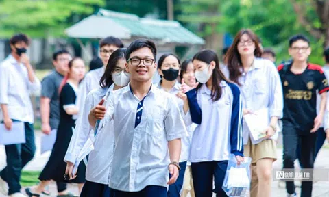 Điểm chuẩn sư phạm dẫn đầu mùa tuyển sinh 2025, 50 ngành lấy từ 28 điểm