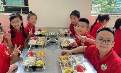 Bản tin 19/9: Hà Nội yêu cầu công khai thực đơn bữa ăn bán trú