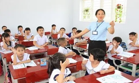Không sử dụng biện pháp kỷ luật mang tính bạo lực, xúc phạm nhân phẩm của học sinh