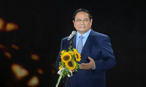Thủ tướng: Các chương trình nghệ thuật đặc biệt, đại nhạc hội thể hiện trí tuệ, vinh quang và niềm tự hào Việt Nam