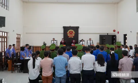 Phiên xử sơ thẩm Tuấn Ân và đồng phạm: Phòng xử chật kín, an ninh siết chặt