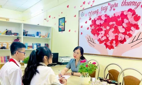 Bảo đảm thực hiện kịp thời khi người học gặp khó khăn, có nhu cầu cần tư vấn, hỗ trợ