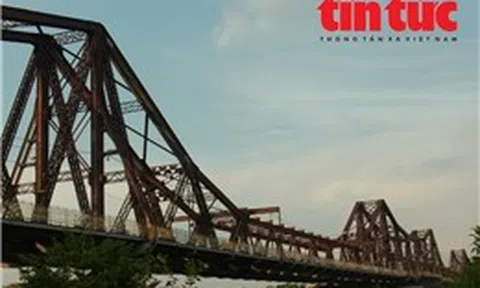 Bảo tồn, phát huy di sản cầu Long Biên gắn với tái thiết không gian đô thị