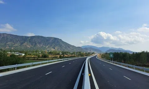Lai Châu đề xuất đẩy nhanh đầu tư cao tốc Bảo Hà - Lai Châu dài 163 km