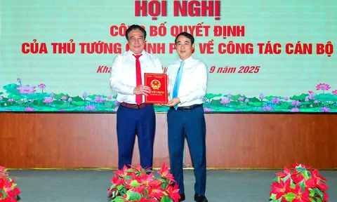 Công bố quyết định của Thủ tướng Chính phủ phê chuẩn Chủ tịch UBND tỉnh Khánh Hòa