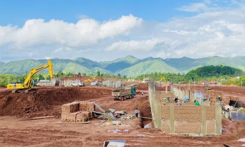 TRƯỜNG HỌC VÙNG BIÊN: Kỳ vọng từ bước khởi đầu - Si Pa Phìn