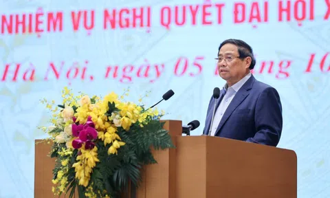 Thủ tướng phát động đợt thi đua cao điểm chào mừng Đại hội XIV của Đảng