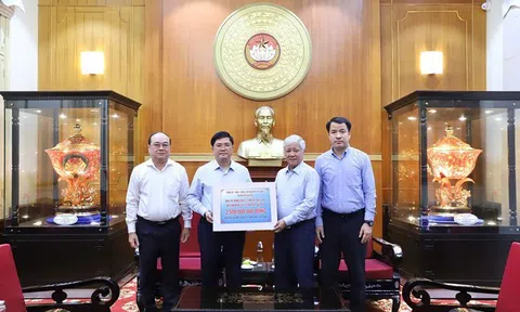 Hơn 752 tỷ đồng ủng hộ đồng bào khắc phục hậu quả bão số 10