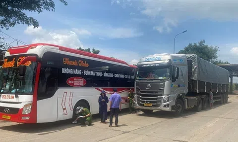Bắt khẩn cấp 3 đối tượng gây rối trật tự công cộng tại Trạm thu phí Toàn Mỹ 14