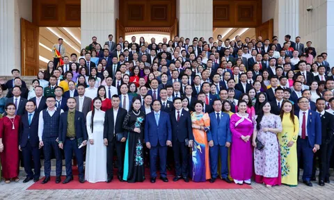 Thủ tướng đề nghị doanh nghiệp, doanh nhân Việt Nam phát huy '3 tiên phong'