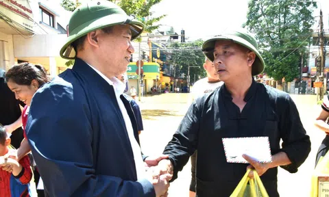 Phó Thủ tướng Hồ Đức Phớc kiểm tra công tác ứng phó, khắc phục hậu quả mưa lũ tại Lạng Sơn