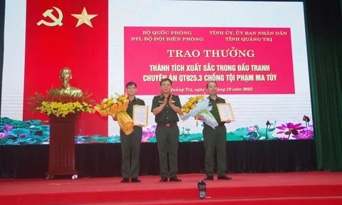 Khen thưởng chuyên án bắt giữ 2 đối tượng, thu giữ 500 kg ma túy tại Quảng Trị
