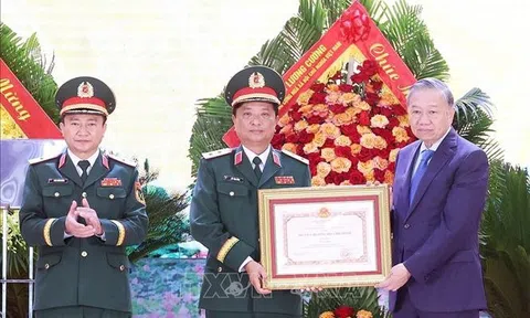 Tổng Bí thư Tô Lâm dự Lễ kỷ niệm 80 năm Ngày truyền thống LLVT Quân khu 4