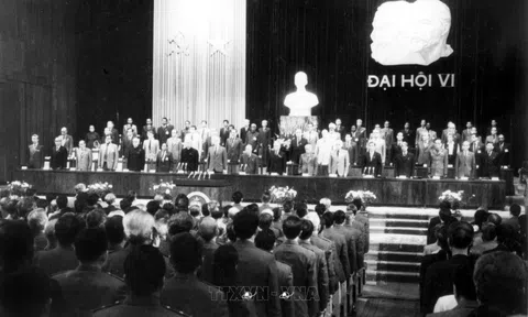 Những bước ngoặt về tư duy dẫn lối cho đất nước Đổi mới