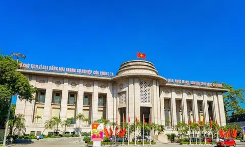 NHNN yêu cầu triển khai các giải pháp hỗ trợ người dân chịu ảnh hưởng bão số 10