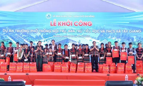 Thủ tướng Phạm Minh Chính dự khởi công trường học tại xã biên giới Tây Giang (Đà Nẵng)