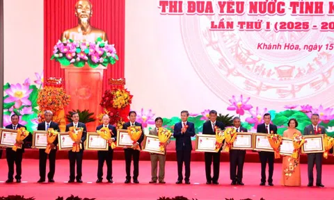Khánh Hòa: Tôn vinh những 'lá cờ đầu' trong phong trào thi đua yêu nước
