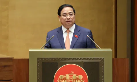 Báo cáo kinh tế - xã hội do Thủ tướng Chính phủ trình bày tại Kỳ họp thứ 10, Quốc hội khoá XV