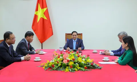 Thủ tướng Phạm Minh Chính điện đàm với Thủ tướng Thái Lan