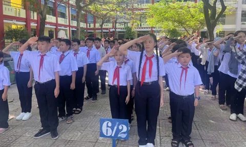 Ứng phó bão số 12: Học sinh, sinh viên trên địa bàn TP. Huế và Đà Nẵng nghỉ học từ chiều 22/10