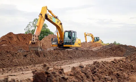 Cao tốc Cần Thơ - Cà Mau chậm tiến độ, Bộ Xây dựng yêu cầu điều chuyển khối lượng gấp